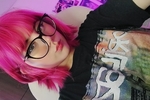 <3