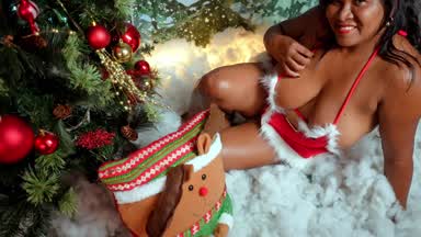 a very hot christmas 🥵😈