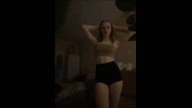A little dance for u
