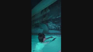 I am swimming in the pool