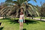 Can you help me take off my wet swimsuit?