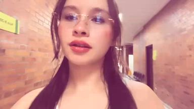kisses