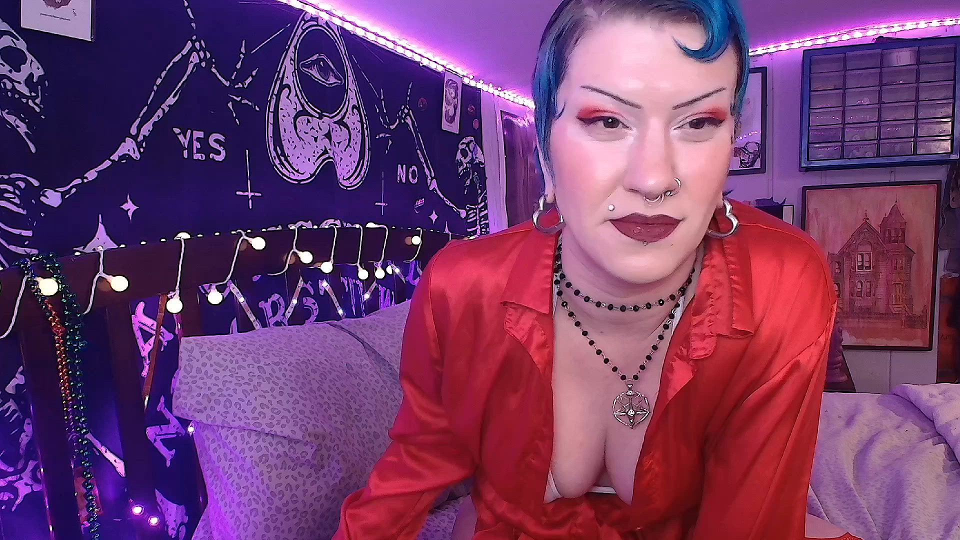 Fonda LIVE: Small dicked loser self-facial