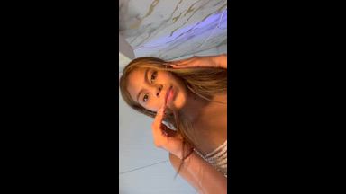 Sitting on your face🍑😈