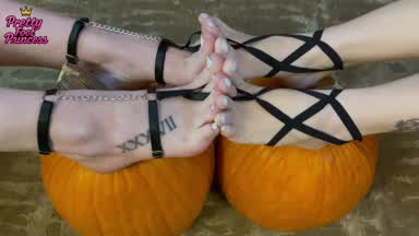 Pumpkin Toes (2-GIRL)