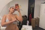 Tanning session sexy