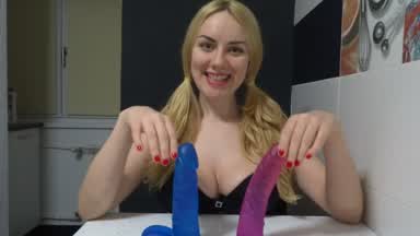 suck dildos