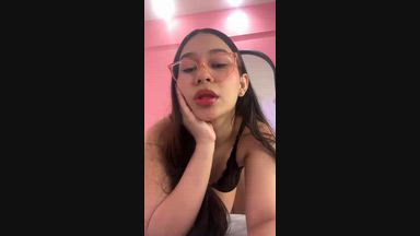 Hot Girl, I want to get naked and have you fuck me