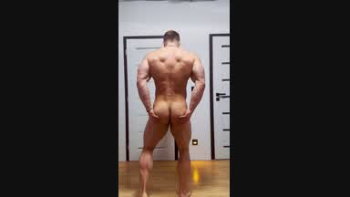 naked back posing