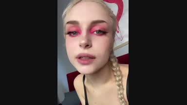 Make up!