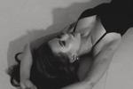 Eva in black B/W