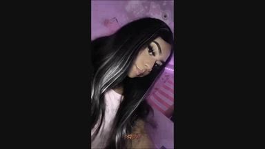 Girl with Barbie doll face🇺🇸