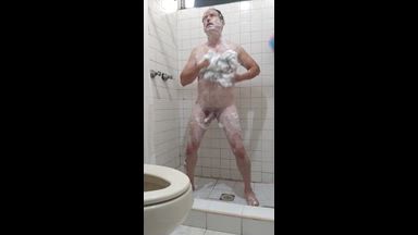 Josephstipper en la ducha con baile sexy