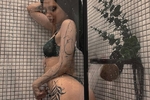 AESTHETIC IN SHOWER