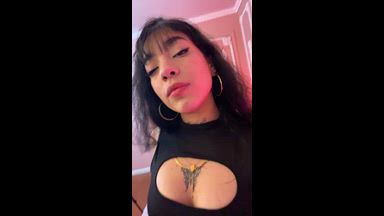👑💋 Princess in public, trouble in private.