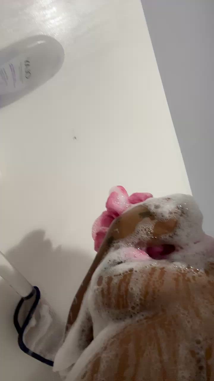 itsnyladior live Chaturbate webcam gallery thumbnail