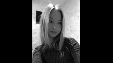 <3