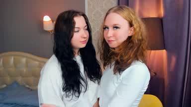 Play with pretty lesbian couple