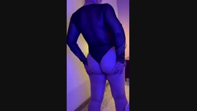 Ejoy a little of my body