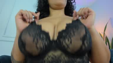Bringing my big tits 🍒