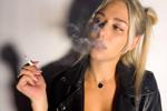 Smoking cigarettes excites
