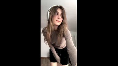 lina — Sexy Lazy Girl