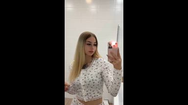 Bathroom vibes!