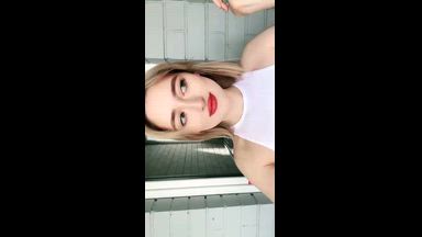 <3