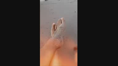 Worship my feet in the sand