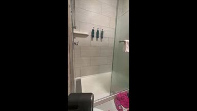 Shower fuck in hotel