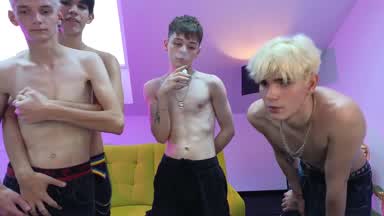 Thomas, Jerry, Nik, Dominik show with kissing, ana