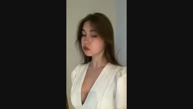 :3