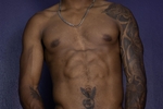 TE GUSTA SIN CAMISETA CARIÑO