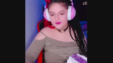 taste my fingers in cream