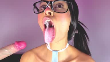 Deepthroat and saliva and play pussy