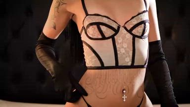 Can you resist me? ​🖤​🔥​
