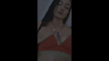 “Hello… come closer 💋”