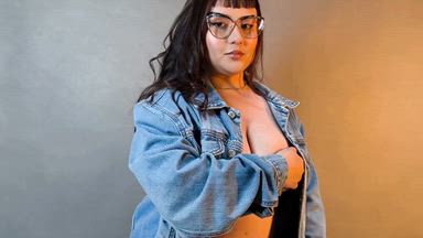 Look at these cute tits