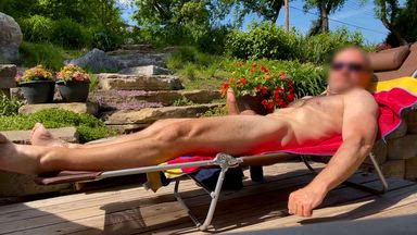 Backyard bate and cum (HUGE load)