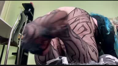 ASS TWERKING