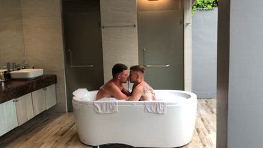 OUTSIDE Bath Sex 🛁😏 13 MIN