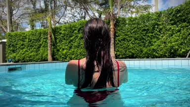 Hot mommy in the cold water🎆❤️