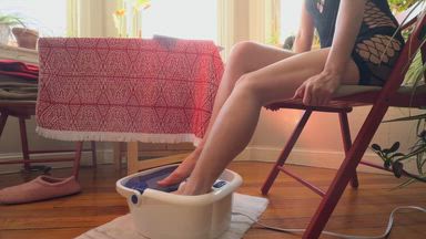 Foot Bath + Lotion + Him Drying