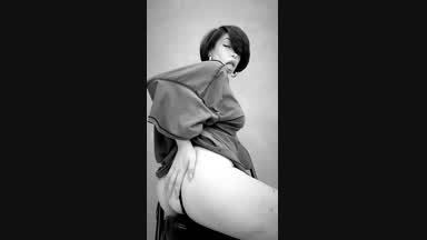 Squeeze my butt