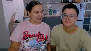 FULL LESBIAN SEX SHOW