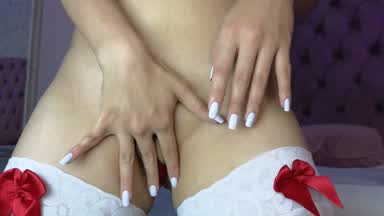 Rubing my Creamy Clit 🤤💦