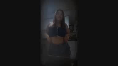 😈