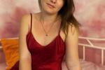 lady in red