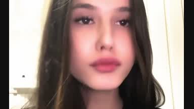 Tell how much i'm cute><