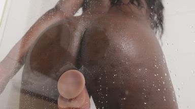 Sexy in the shower💦